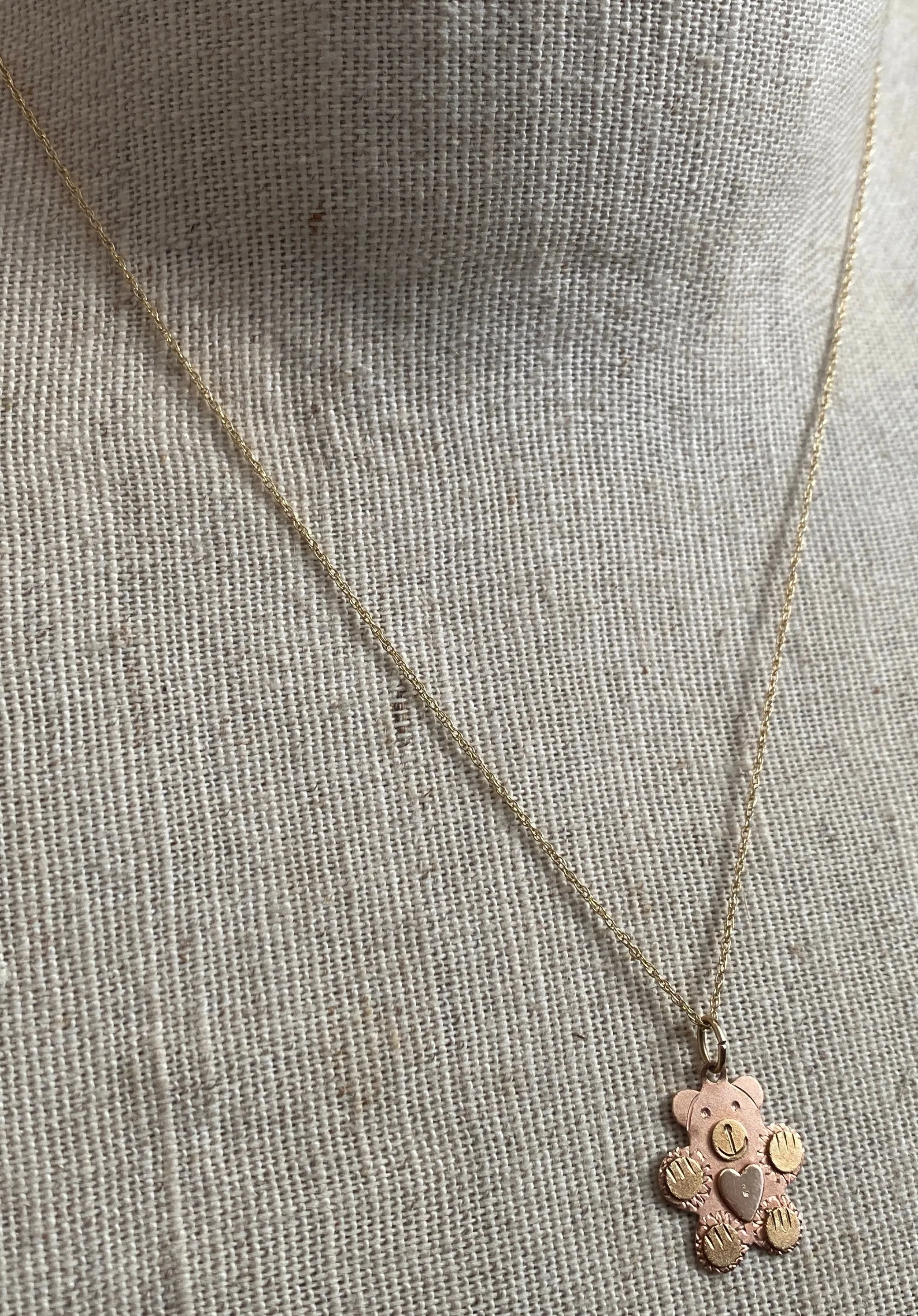 10k Rose Yellow Gold Black Hills Gold Teddy Bear Pendant Chain Necklace