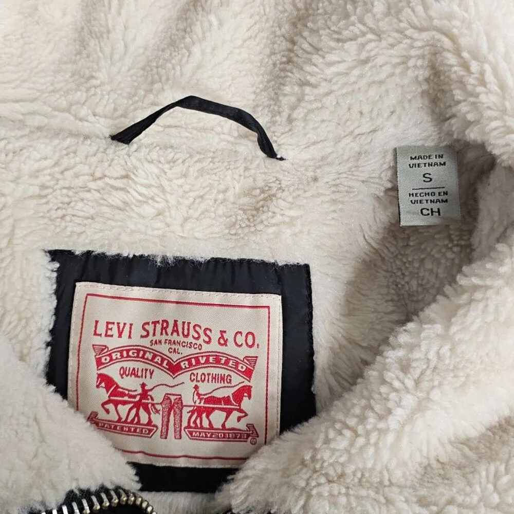 Levi's Womens Faux Shearling Lined Nylon Puffer Jacket