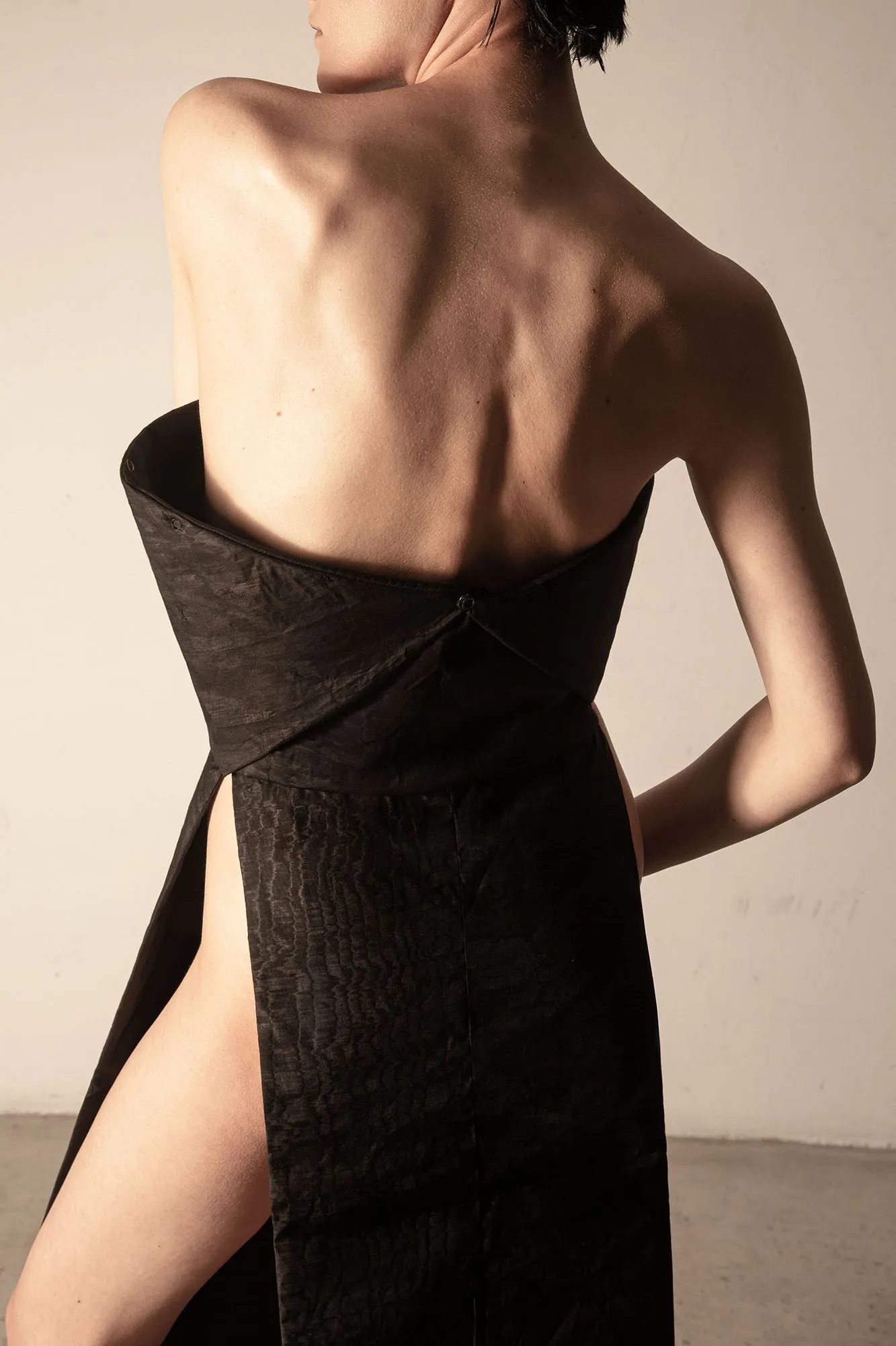 NARRATIVE 4-way transforming piece: dress/headpiece/scarf
